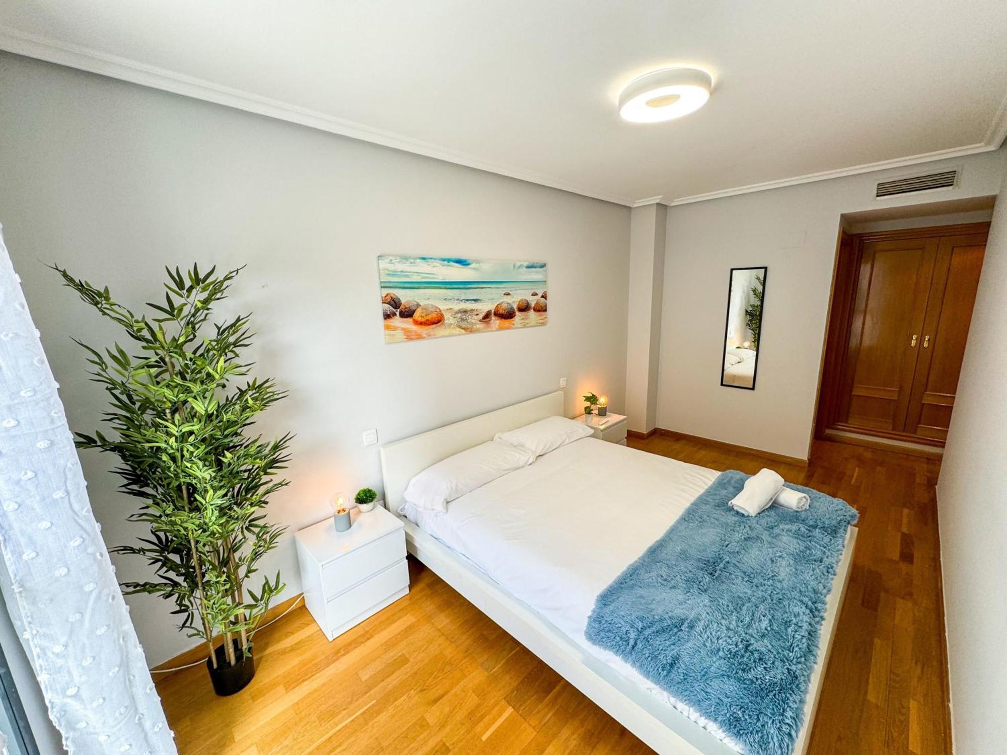 Reina Del Pilar Comotucasa Zaragoza Exterior foto